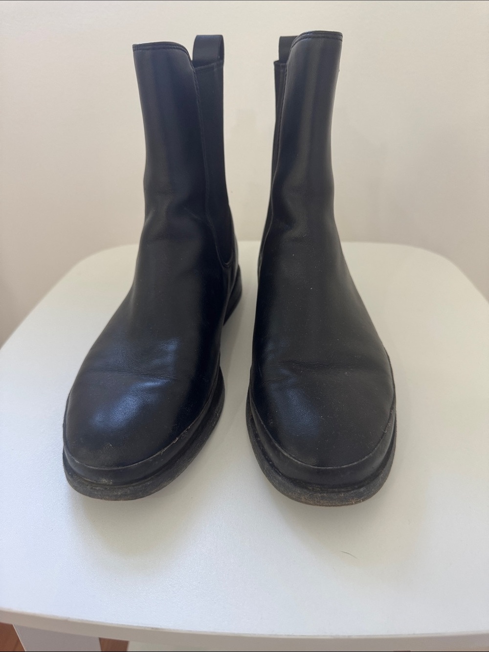 Vince Black Leather Ankle Boots - Women’s Chelsea Booties size 8/38.5